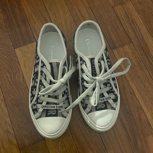 Dior Walk N Sneakers Size 35